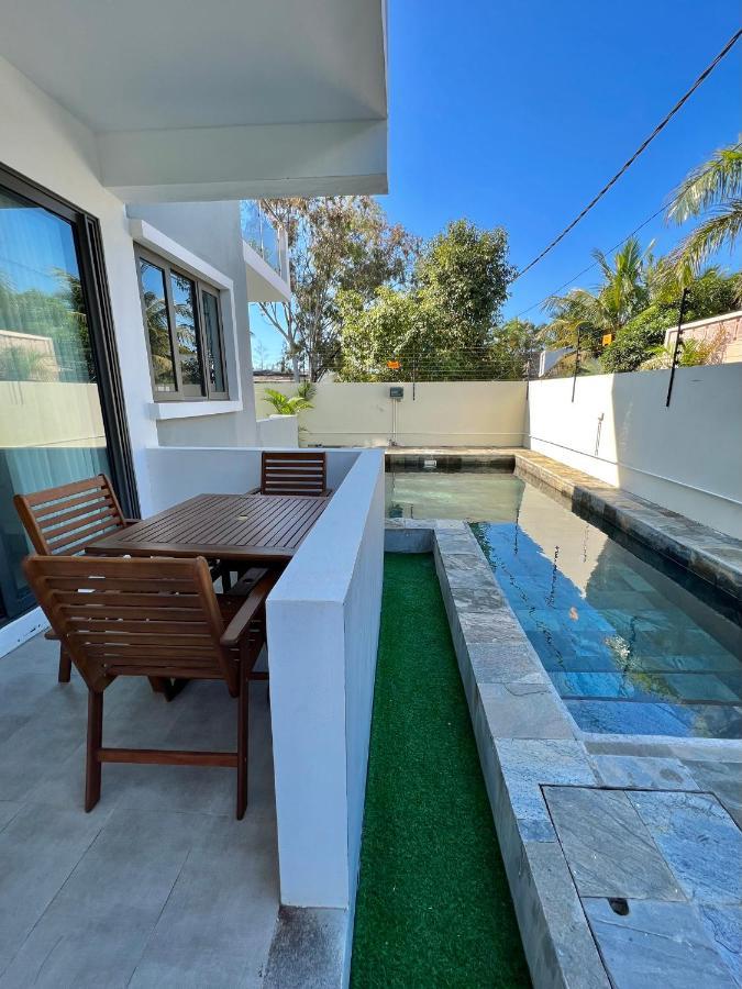 Seabreeze Flat - 5 Minutes Walk To The Pereybere Appartamento Grand Baie